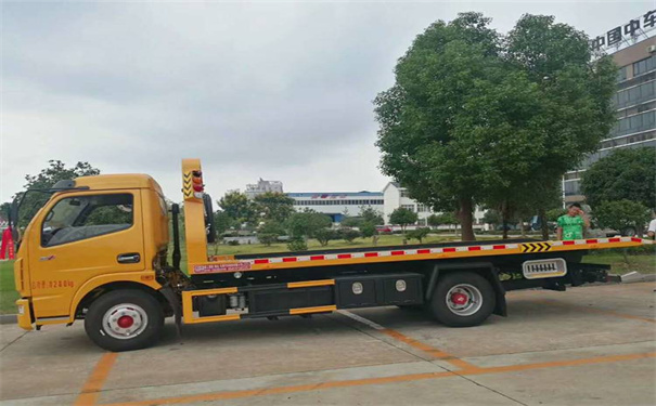 日照定远24小时拖车救援电话号码，定远道路救援公司怎么收费的